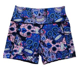 Constantly Varied Gear 5” Workout Shorts Womens Size M Cotton Candy Skulls